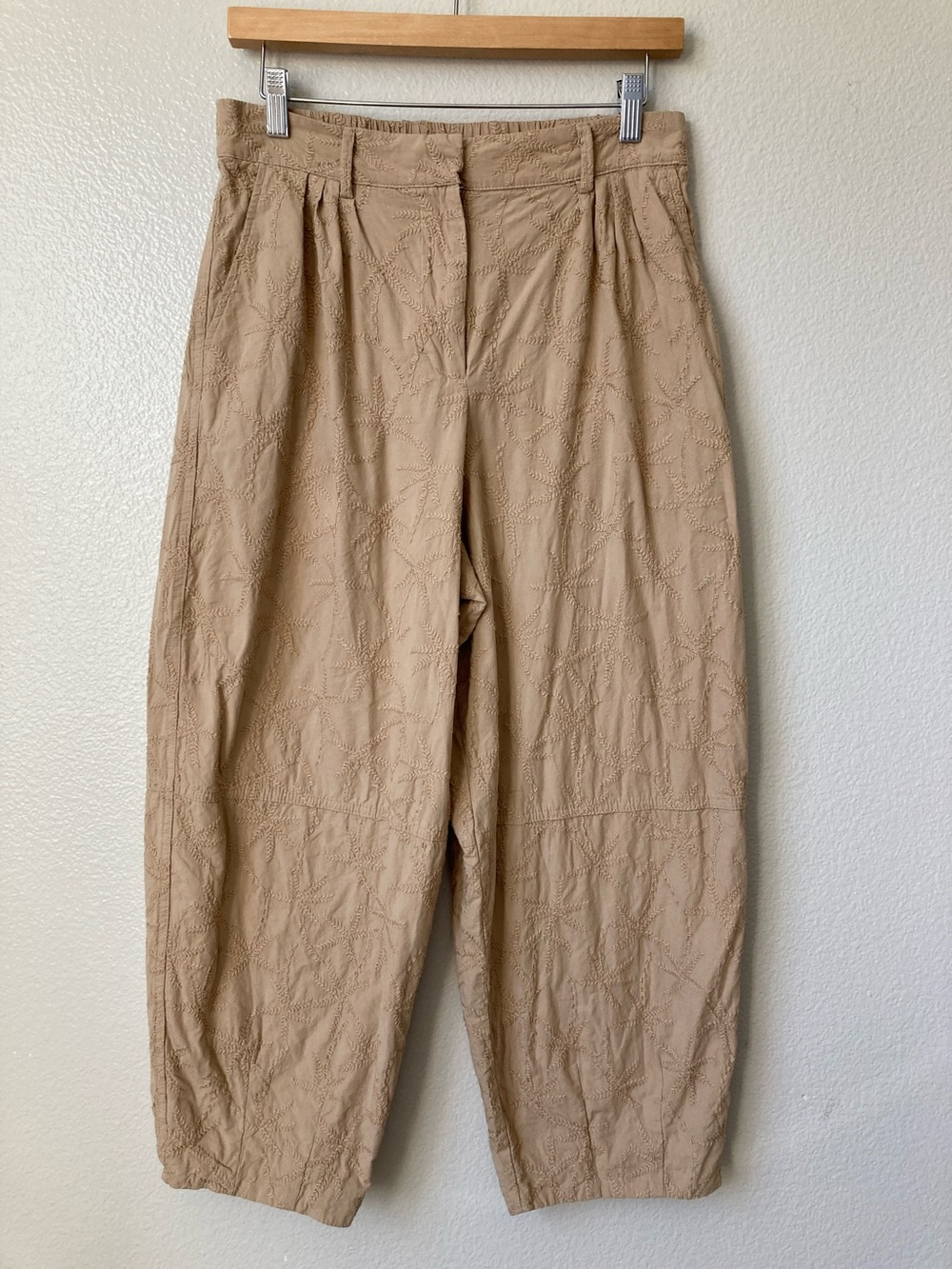 House of Harlow Botanical Embroidered Tan Cotton Cropped Barrel Pants Sz M - Picture 3 of 11